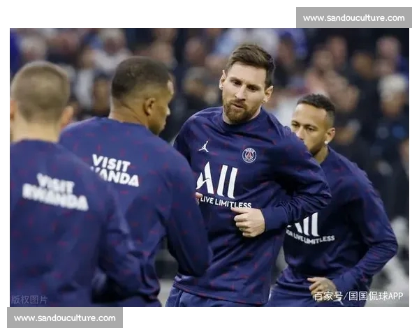 最新足球伤停名单解析及关键球员缺阵影响全面评估